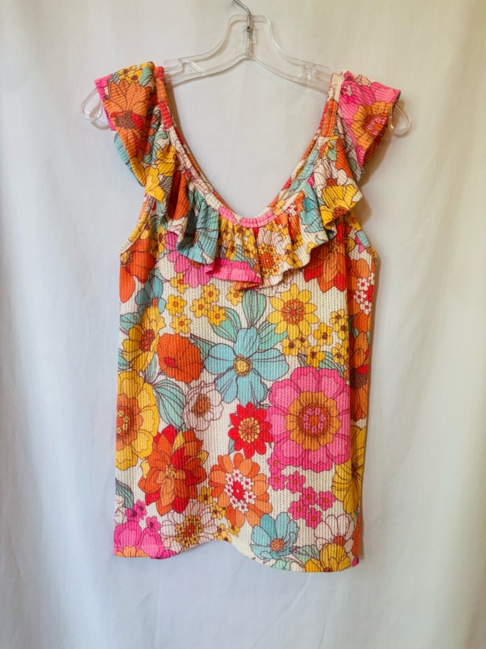BiBi Retro 70s Floral Tank Top | Ruffle V-Neck | Textured Knit | Medium